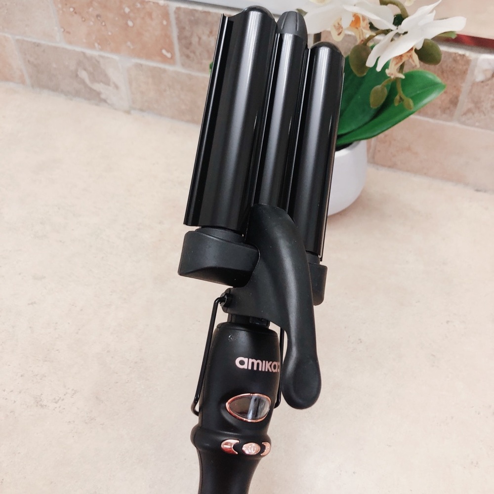 amika Deep Wave High Tide Hair Crimper